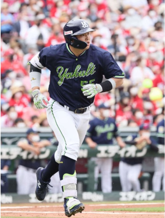 村上12号2ラン20220515撮影・加藤孝規