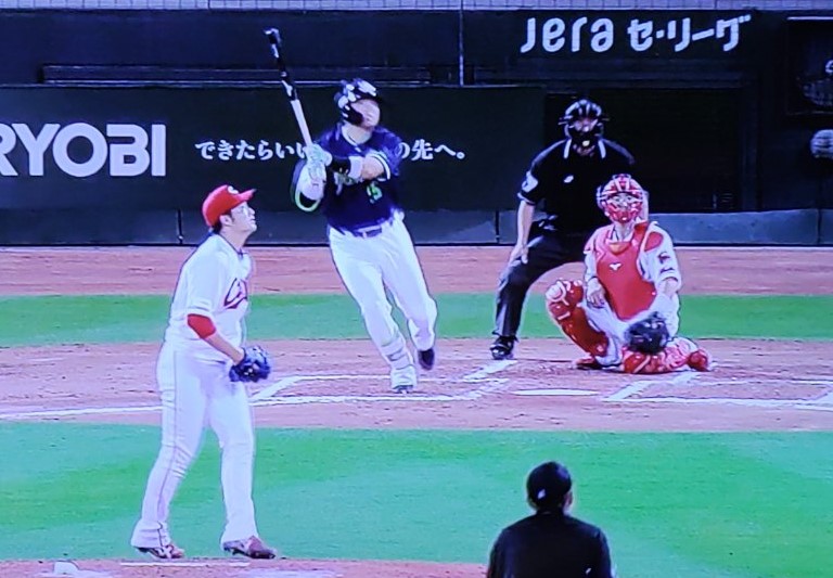 村上27号3ラン