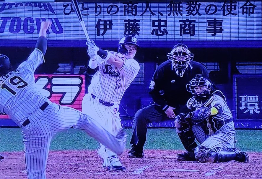村上CS1号2ランで逆転20221013