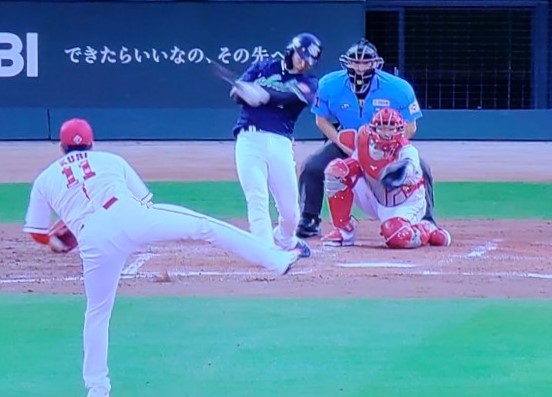 タイムリーの長岡秀樹選手